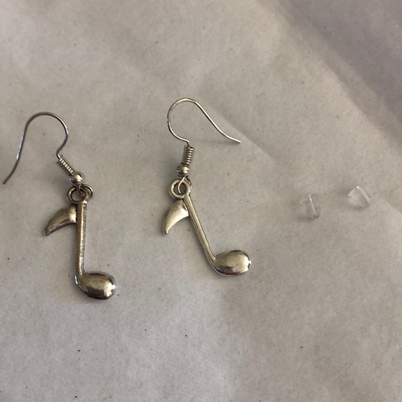 😊 5/$20 Music Note earrings - NEW - Picture 2 of 3